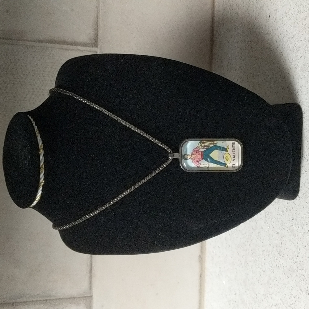 El Valiente 'The Brave' loteria necklace
